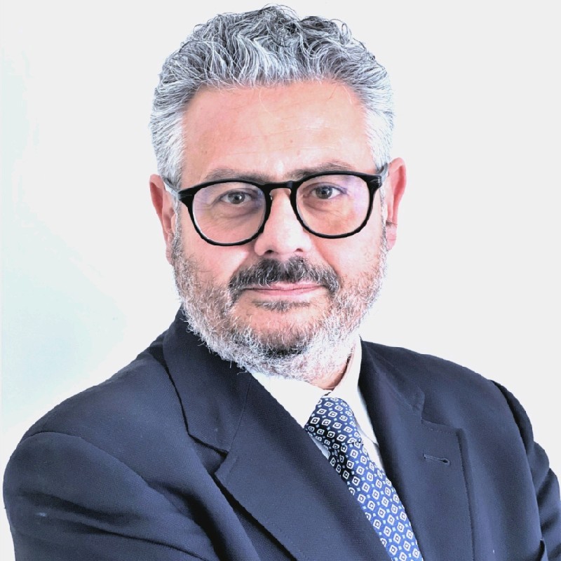 Luigi fino conclude transazione per un'impresa cliente su un appalto in materia di rifiuti